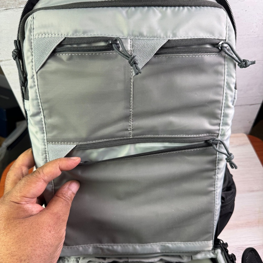 Lowepro ProTactic 350 AW Camera Backpack Black ActivZone Laptop Compartment - Picture 7 of 15